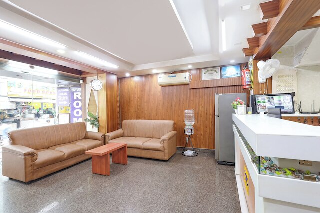 Fabhotel Rkh Skyline Residency