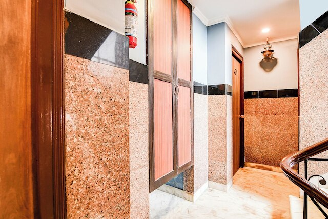 Fabhotel Gulshan Palace