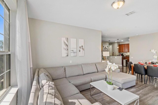 4816 Cayview Avenue #303