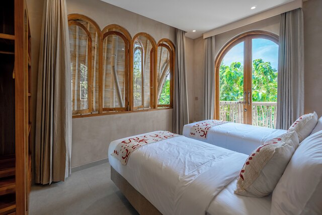 トーテム バリ サーフ アンド ヨガ