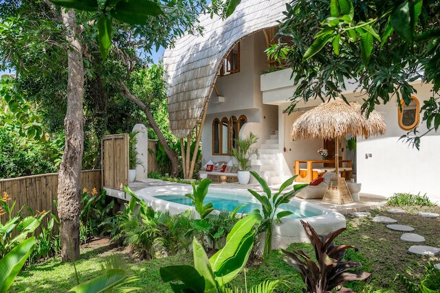 トーテム バリ サーフ アンド ヨガ