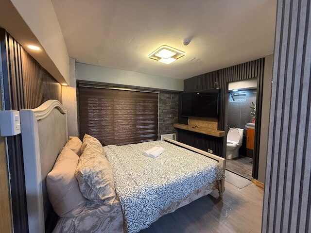 Califnia Gardens Square