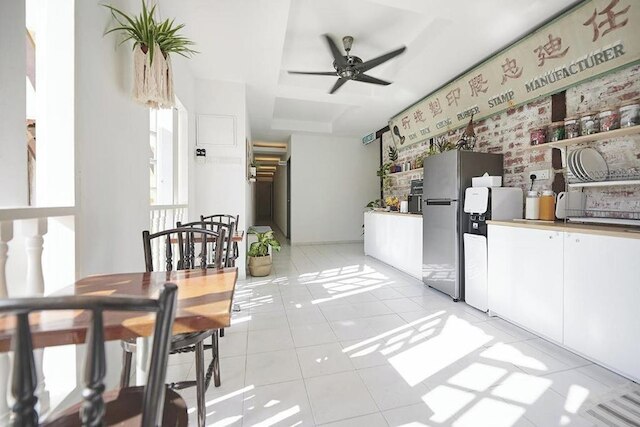 スリーピー ノマド ホステル