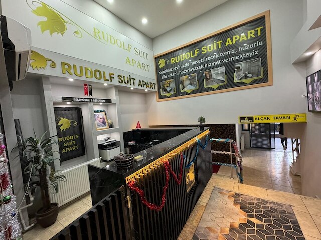 ルドルフ スイート アパート オテル