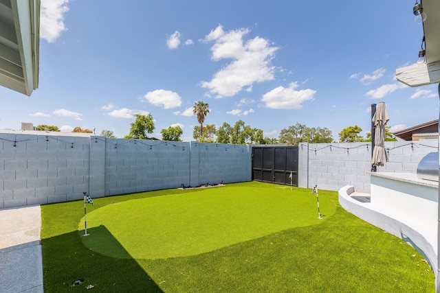 Old Town Fashion-pool-putting Green-bbq Grill