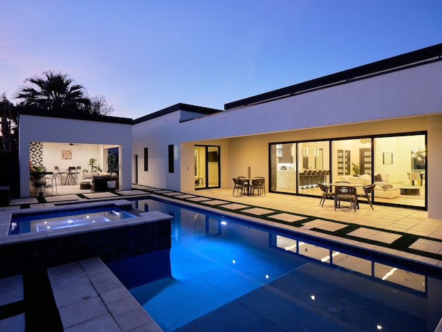 Havana - Walk to Old Town - Heated Pool & Spa