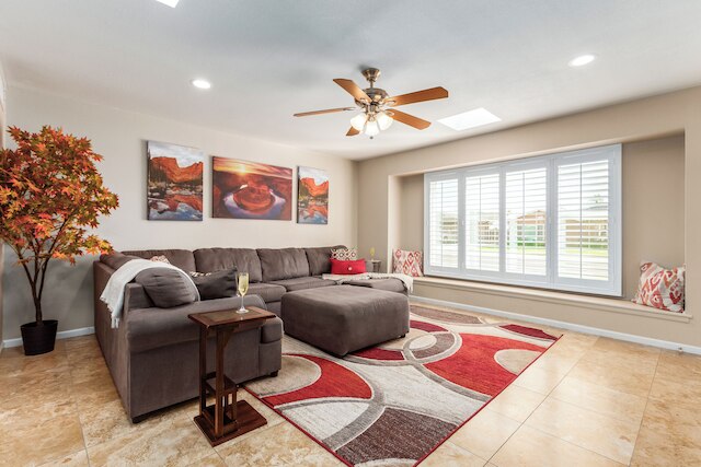 Games Galore - Old Town Scottsdale - Pool - Mini Golf & More!