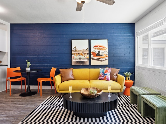 Dawn - Walk to Old Town & Entertainment District