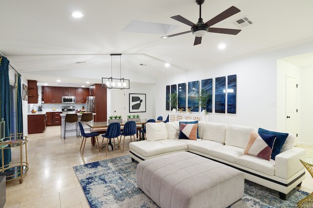 Old Town Saguaro - Pool - Fire Pit- Heart of Old Town