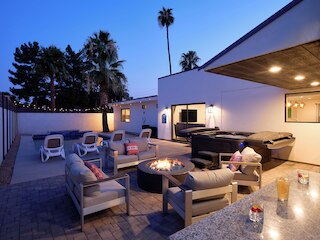 Sunset - Private Pool & Spa - Walk to Old Town