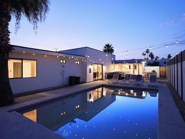 Sunset - Private Pool & Spa - Walk to Old Town