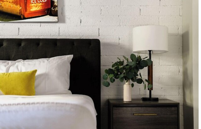 Nova-in the Middle of Old Town-walk to Everything!