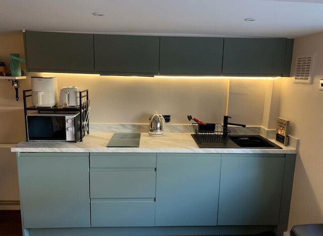 アネックス スタジオ - スリープス 2, ハイスピード WiFi & パーキング