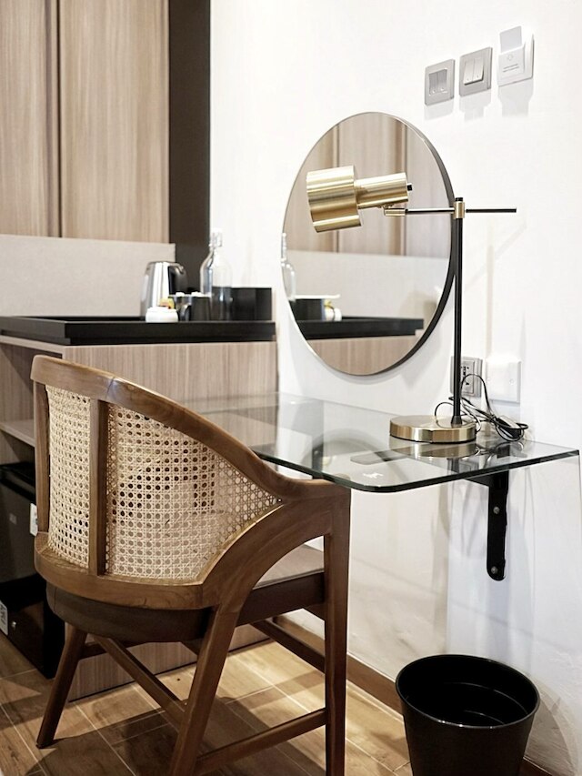 スポット 43 カフェ アンド ホテル