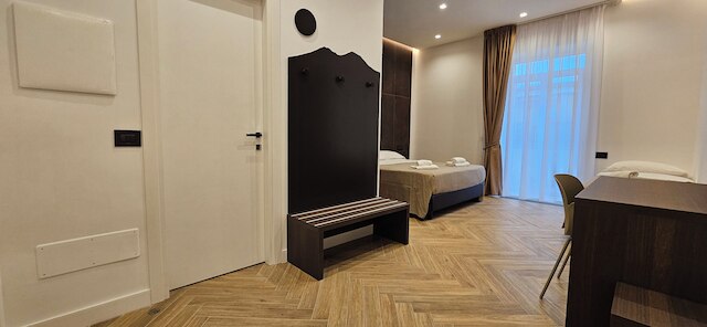 ディモラ ネアポリス デラックス