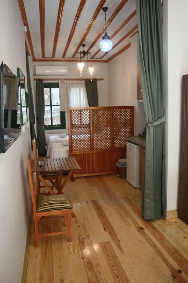 3 floor history mansion