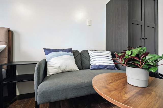 Room-sleek Studio With City Views on the