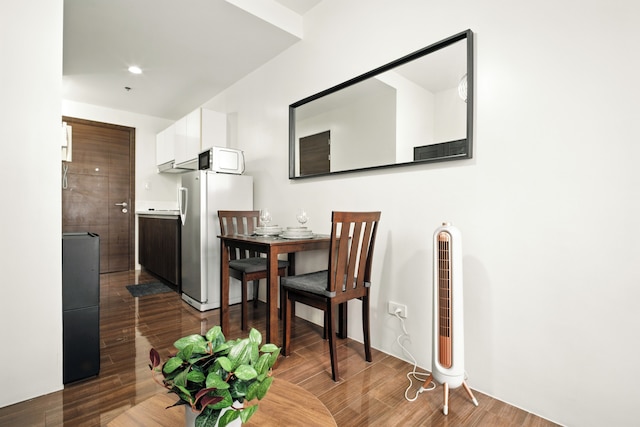 Room-sleek Studio With City Views on the