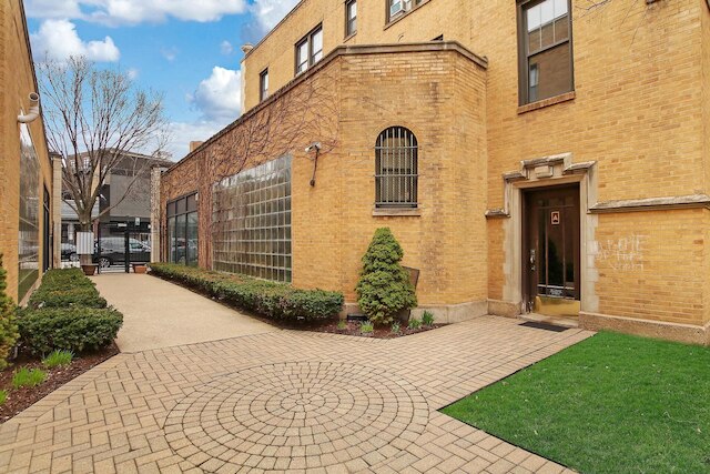 Lush Studio - Belmont B7