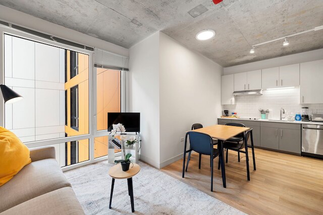 City Studio Escape Bright, Sleek & Modern