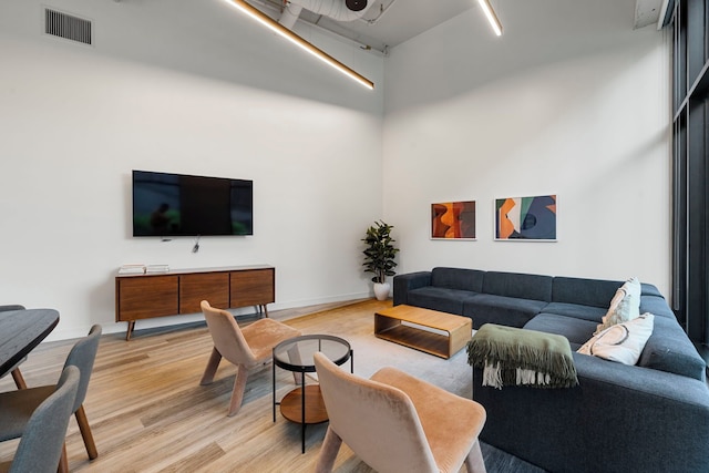 City Studio Escape Bright, Sleek & Modern