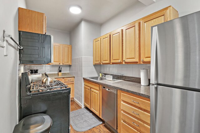 1BR Homey Pad - Lincoln 205