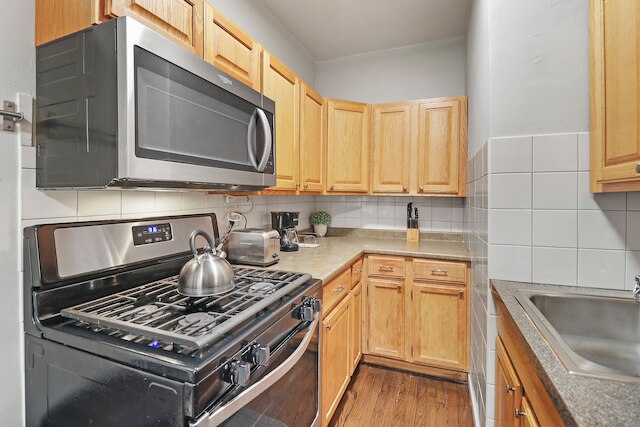 1BR Homey Pad - Lincoln 205