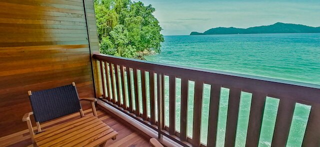 マムティック アイランド ロッジ