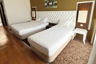 Modern 2BR Apt Longstay Sleeps 5