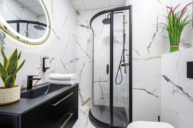 Bliska Wola Tower Sun & Snow