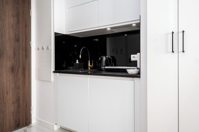 Bliska Wola Tower Sun & Snow