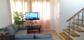 Avida 3-bedroom Vacation House With Pool