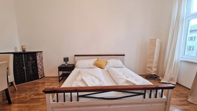 Modern 2BR Apt Long Stays Sleeps 5