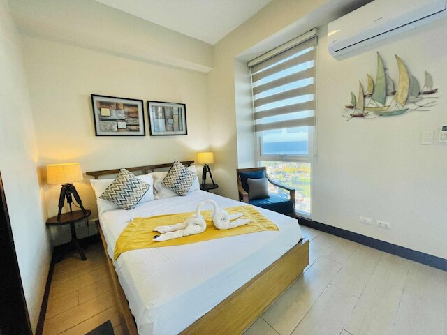 MactanNewtown Staycation Near The Beach