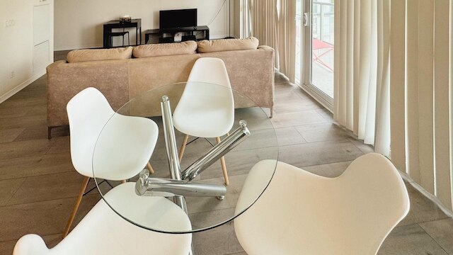 RivetStays - The Fly Luxury Suites