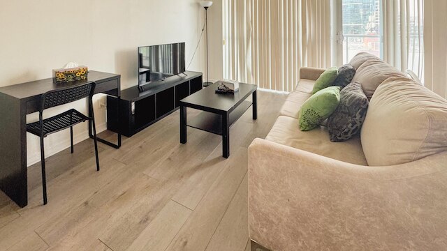 RivetStays - The Fly Luxury Suites