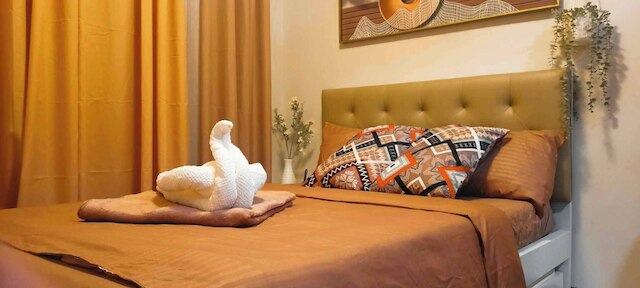 Studio w Pool, Mountain & City View Mactan Airport