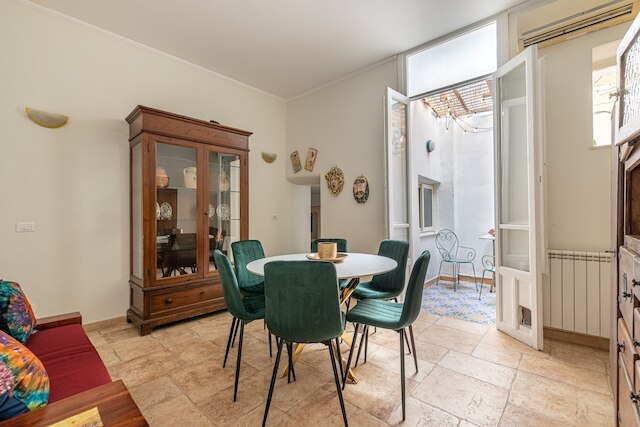 ジウディチ スリー ベッドルームズ アパートメント