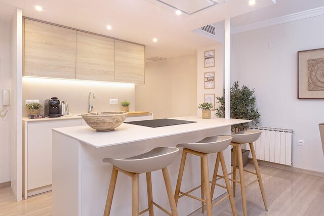 ブライト 3 ベッドルーム アパートメント イン グラナダ レコギダス III