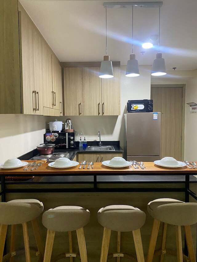 Cozy Room in Modern Parañaque Condo With 2 Bedrooms