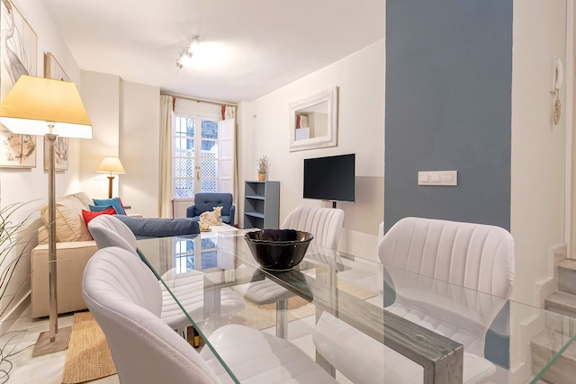 ラグジュアリーアパートメント イン セビリア サン イシドロ II