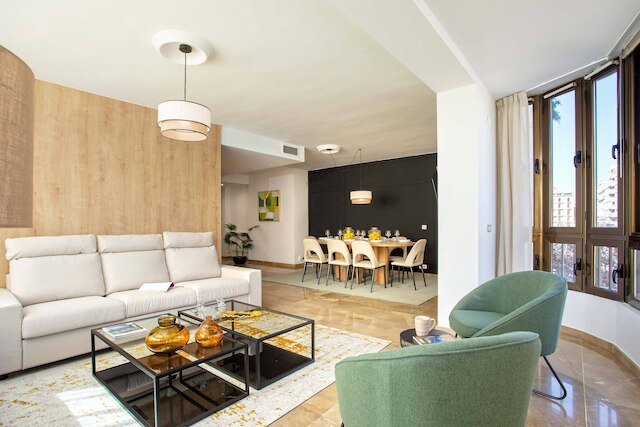 Luxury Apartment in City Center. Puerta Real II