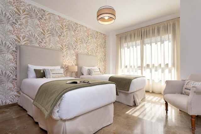 Luxury Apartment in City Center. Puerta Real II