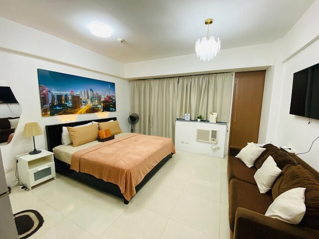 One Palm Tree Villas