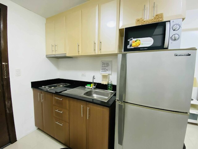 One Palm Tree Villas