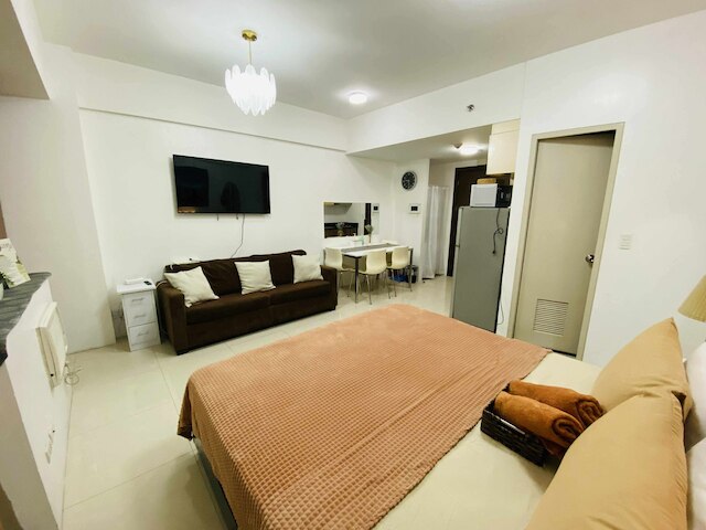 One Palm Tree Villas