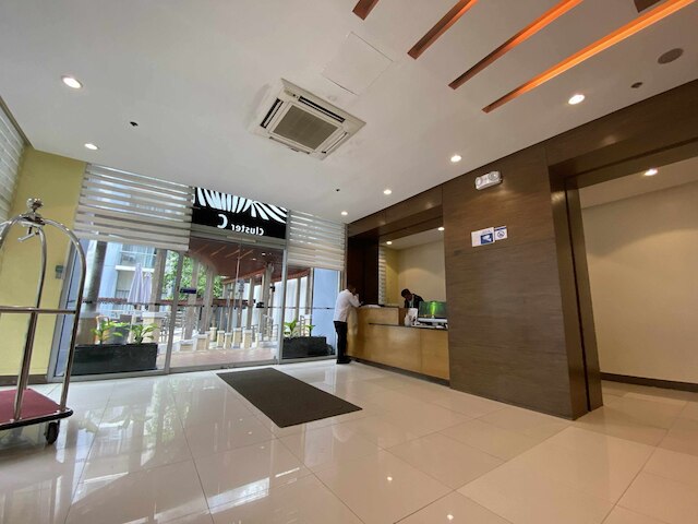 One Palm Tree Villas