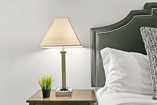 Chic 2BR Escape - Buckingham 1