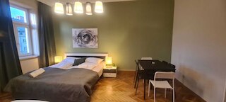 Cozy 2BR Apt Prime Vienna Longstays