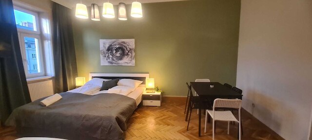 Cozy 2BR Apt Prime Vienna Longstays